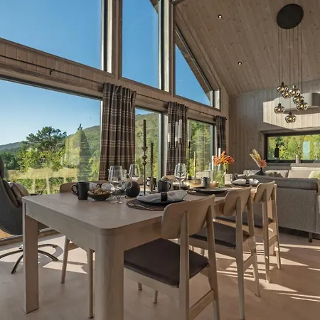 Wiew Logde Tverrfjellet